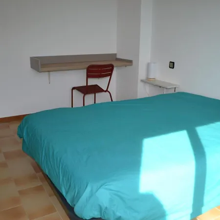 Villa Casa Tranquila Con Jardin, 4 Habitaciones, Cerca De La Playa En - Es-170-65 *
