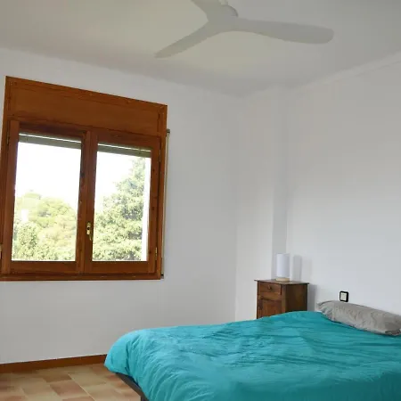 Casa Tranquila Con Jardin, 4 Habitaciones, Cerca De La Playa En - Es-170-65 Villa *